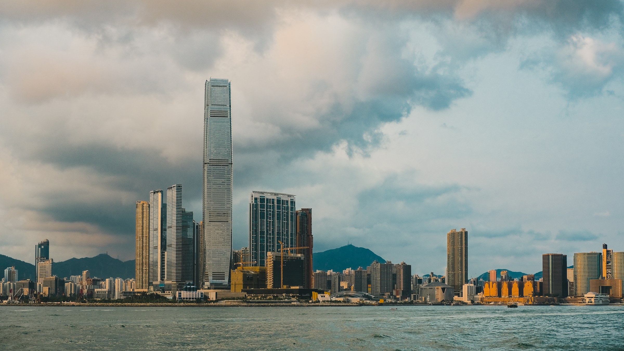 以客戶需求為核心的香港本地持牌證券機構